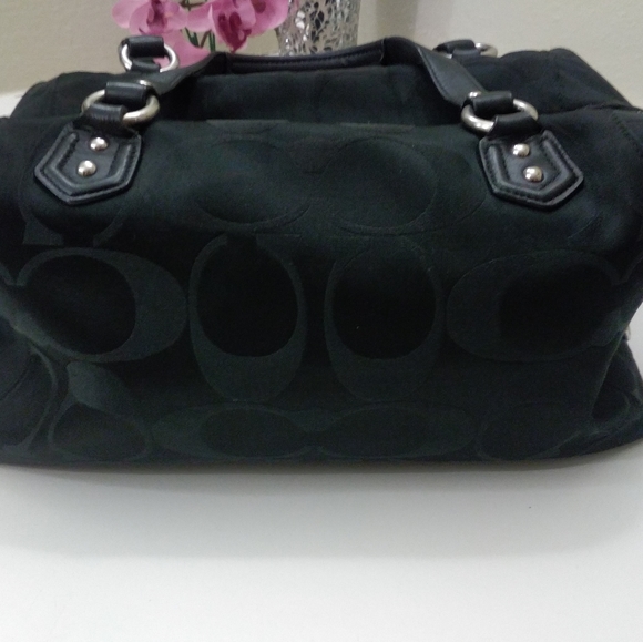 Medium Black Coach Canvas Handle Satchel. - Picture 4 of 10